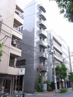 (削除か閉店)ホテルピア(北区/ラブホテル)の写真『昼の外観(東から)』by ホテルレポったー