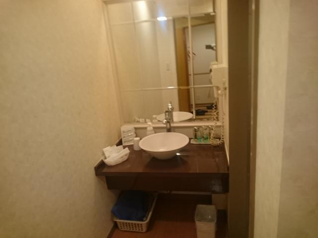ホテルマーブル(品川区/ラブホテル)の写真『#502 アメニティは豊富ではない。コップも一つ。』by 退会したユーザー(ID:7972)
