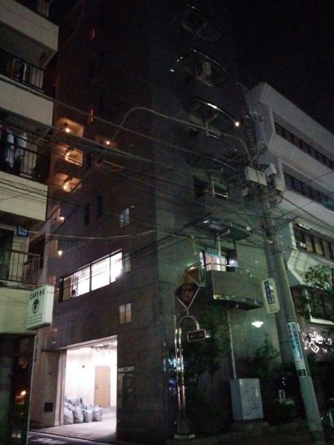 (削除か閉店)ホテルピア(北区/ラブホテル)の写真『夜の外観(裏側)』by ましりと