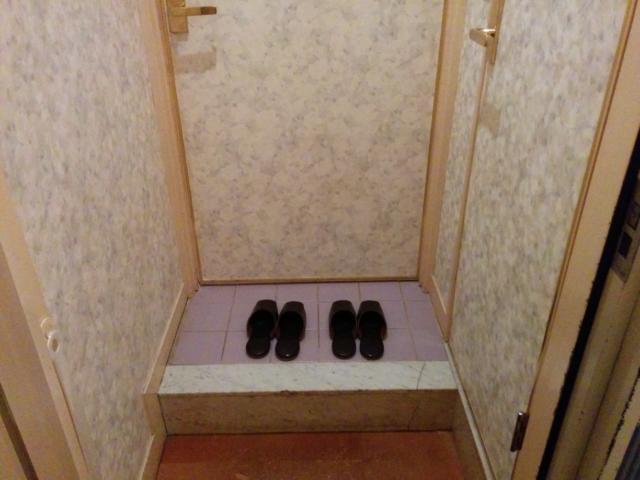 PRINCESS2世(台東区/ラブホテル)の写真『201号室の玄関』by 退会したユーザー(ID:10185)
