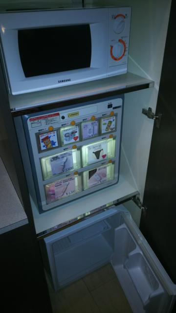 THE ATTA(豊島区/ラブホテル)の写真『202号室・持ち込み用冷蔵庫、電子レンジなど』by 郷ひろし(運営スタッフ)