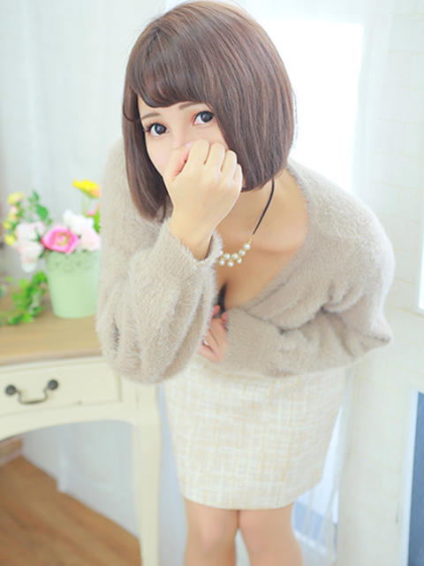 キララ 京都美女図鑑 〜素人専門店LUXE〜（デリヘル）