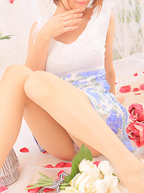 杉浦 聖奈 花びら美人（人妻デリヘル）