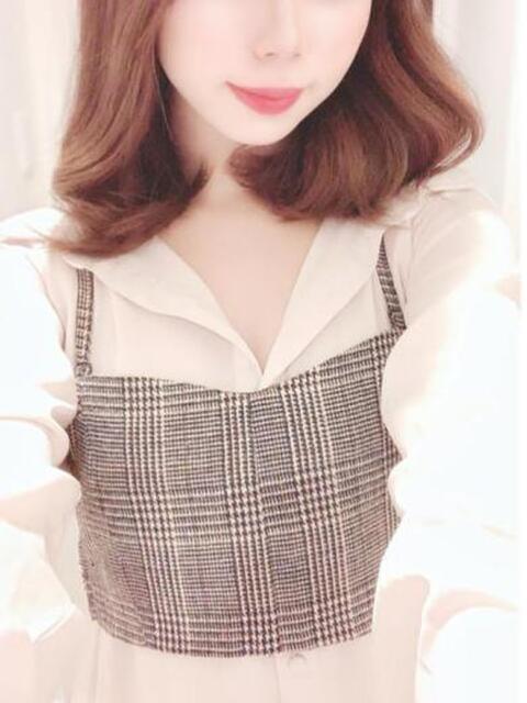 くるみ 京都美女図鑑 〜素人専門店LUXE〜（デリヘル）