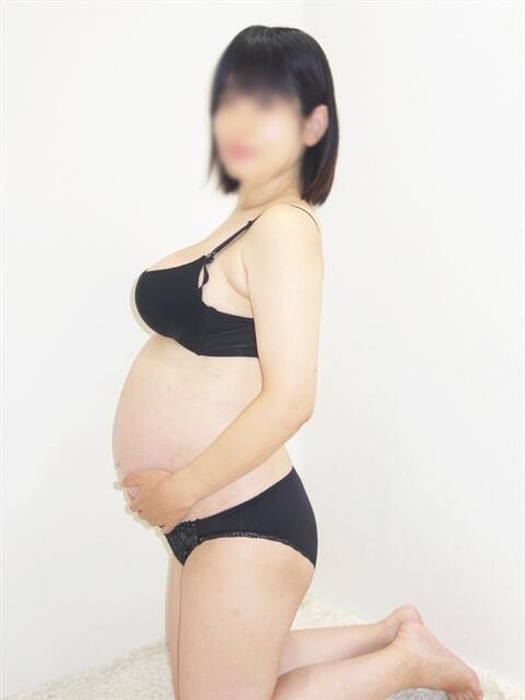 ななみ 池袋風俗・裸乳房(ら・マンマ)巨乳・貧乳・母乳・妊婦のお店（ホテヘル）