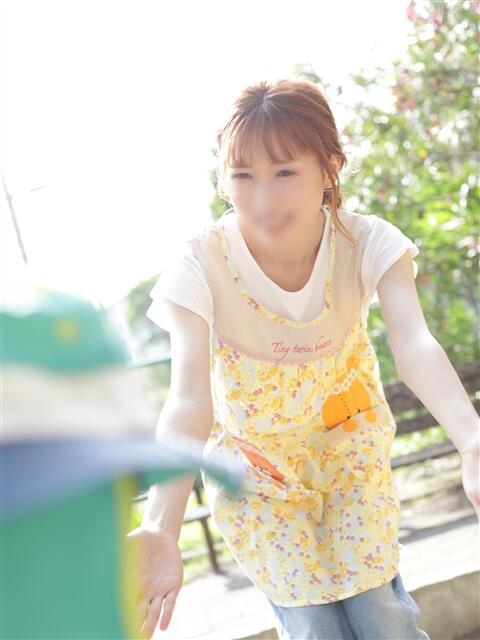 現役保育士 M子 OL　A子。（ソープランド）