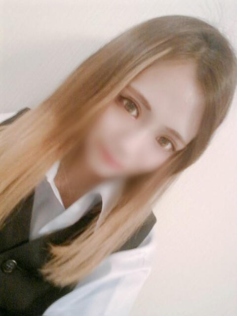 いずみ 極痴女専科 eros妻~エロマ~(人妻系デリヘル)