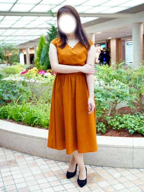 藤井真奈美 大阪人妻花壇(人妻デリヘル)