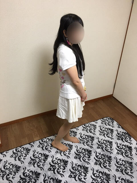 ひかる (業界初素人) やすらぎ(岐南)（人妻系デリヘル）