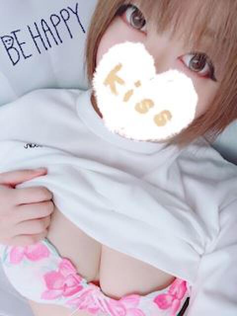 みおり☆超可愛い美乳Mっ子潮吹き PREMIUM萌え可愛いチョコレート~全てのステージで感動の体験を~(デリヘル)