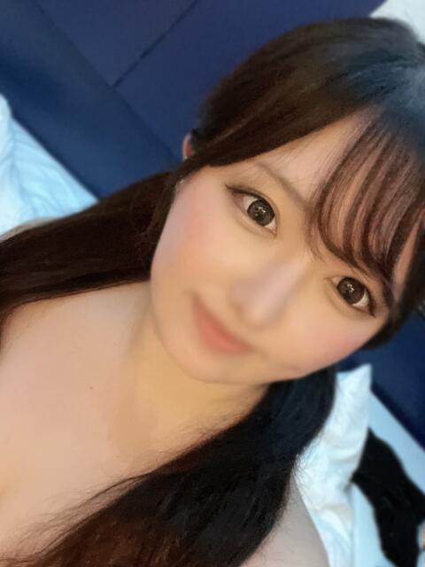 はんな とある風俗店♡やりすぎさーくる新宿大久保店♡で色んな無料オプションしてみました（デリヘル）