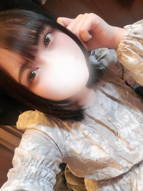 五十嵐みい 断りきれない美人マッサージ嬢たち（デリヘル＆エステ）