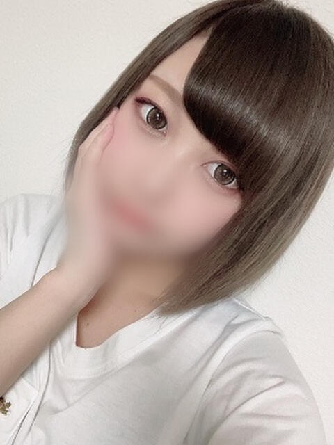 愛美 極痴女専科 eros妻～エロマ～（人妻系デリヘル）