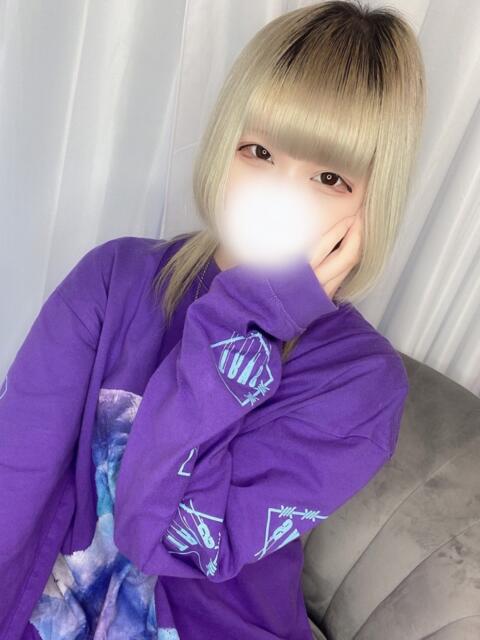 ななこ とある風俗店♡やりすぎさーくる新宿大久保店♡で色んな無料オプションしてみました（デリヘル）