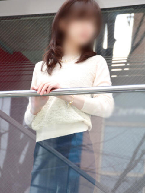 音々 東京人妻フォーシーズンズ（人妻・熟女待ち合わせデリヘル）
