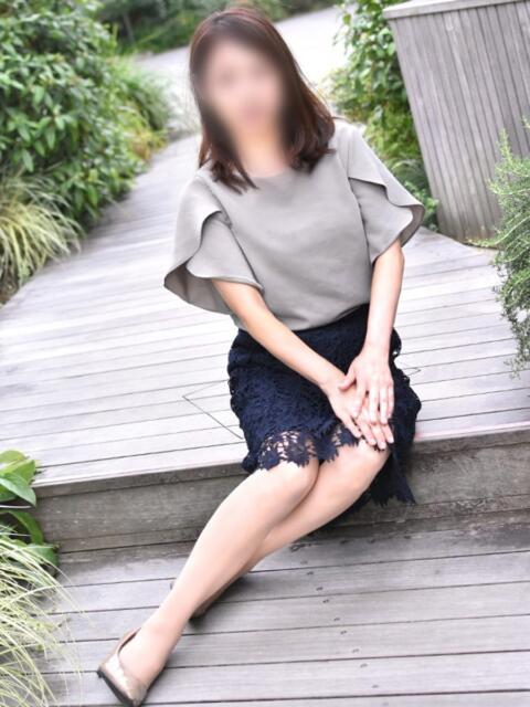 日奈子 東京人妻フォーシーズンズ（人妻・熟女待ち合わせデリヘル）