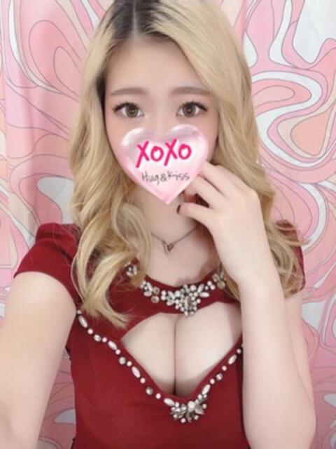 Momoka　モモカ XOXO Hug&Kiss 神戸店（デリヘル）