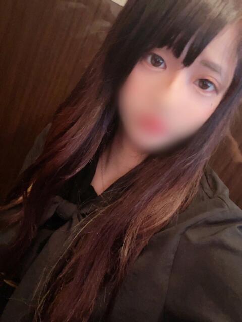 りゆ☆経験浅め 白河美少女図鑑（デリヘル）