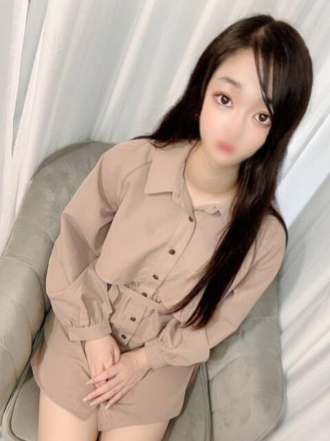 みかな とある風俗店♡やりすぎさーくる新宿大久保店♡で色んな無料オプションしてみました（デリヘル）