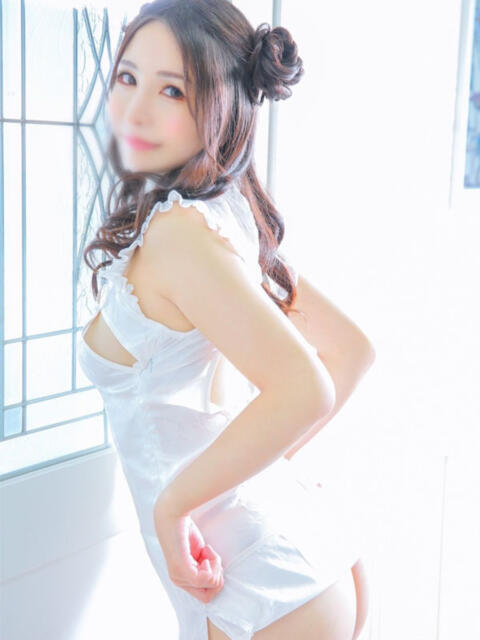 パリス　GOLD 煌き -KIRAMEKI-（煌きグループ）（デリヘル）