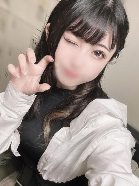 綾瀬あすか 渋谷 3P 複数プレイ専門店ハーレム（デリヘル）