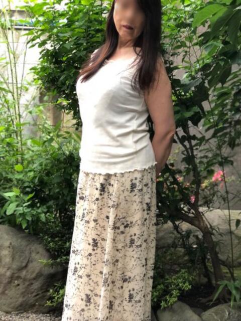 もも クイーン（鶯谷）（熟女デリヘル）