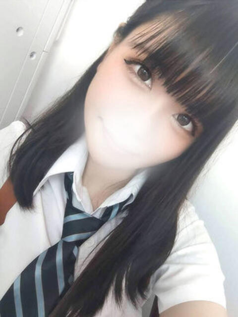 上杉こもも 断りきれない美人マッサージ嬢たち（デリヘル＆エステ）