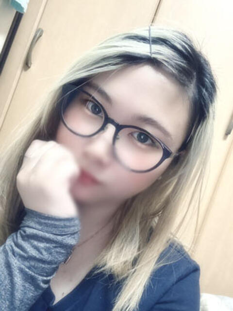 みな 極痴女専科 eros妻～エロマ～（人妻系デリヘル）