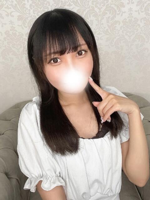 まこ★小柄なロリカワ女子大生★ S級素人清楚系デリヘル chloe(デリヘル)