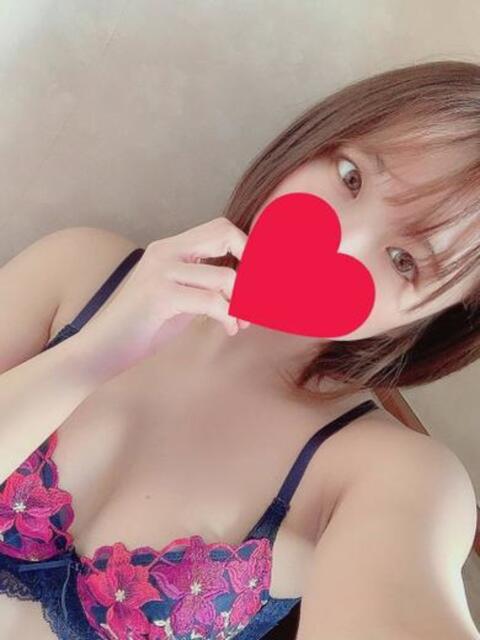 SSS級華麗なる肉体美めぐみさん アテンダー（雫グループ）（デリヘル）