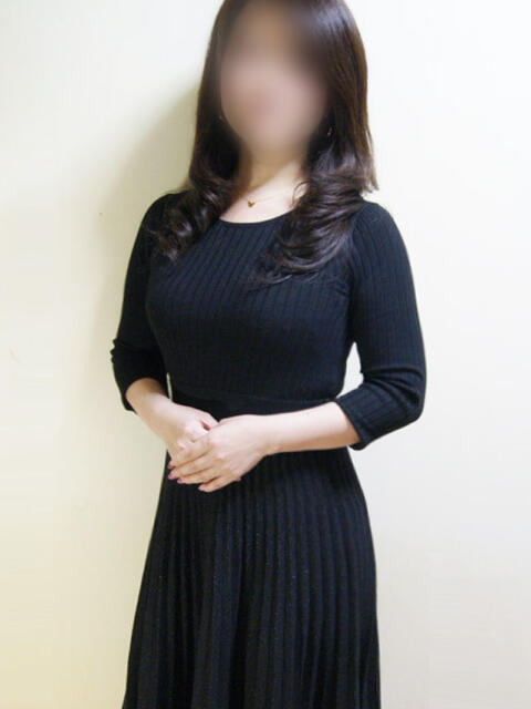 小泉 シュガーレディ（人妻・熟女デリヘル）