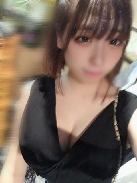 るるな 極痴女専科 eros妻～エロマ～（人妻系デリヘル）