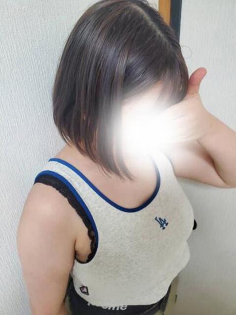 20歳の爆乳メルちゃん アテンダー（雫グループ）（デリヘル）