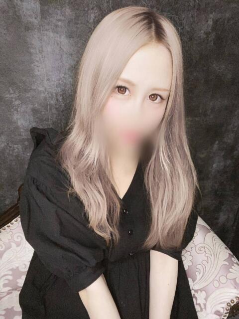 いおり☆美顔・美肌 白河美少女図鑑（デリヘル）