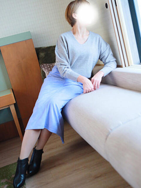 ひびき 東大阪人妻援護会（人妻系デリヘル）