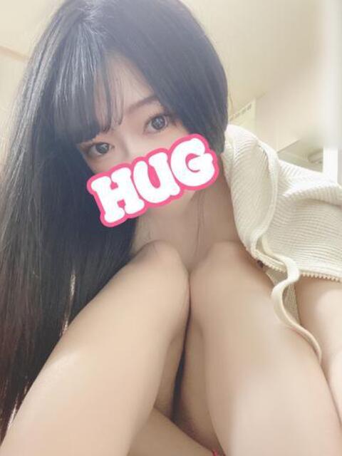 しう☆色白美肌のスリム美女！ HUG（デリヘル）