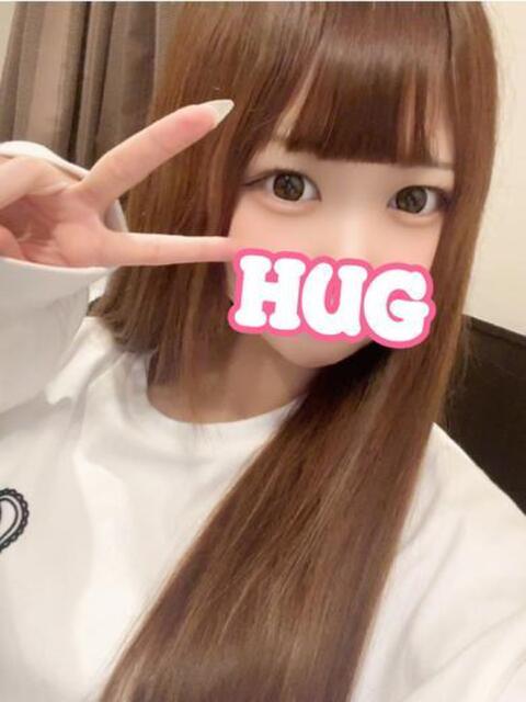 まゆな☆愛嬌抜群！ロリカワ系美女 HUG（デリヘル）