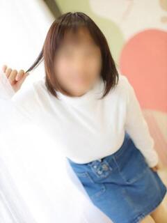 https://img.fujoho.jp/public/img_girl/girl_65ace2ca649a04.98336861_240x320.jpg
