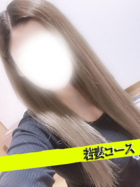 新人ひな 甲府人妻隊（人妻デリヘル）