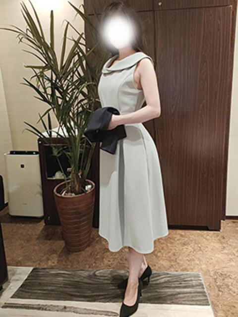 ももな 東大阪人妻援護会（人妻系デリヘル）