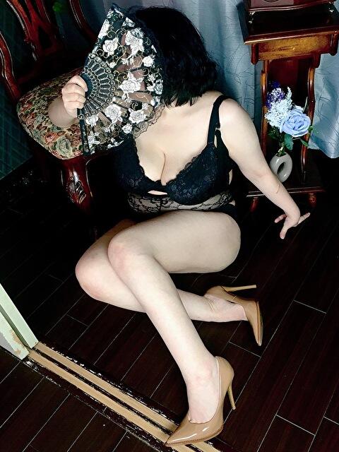 及川おいかわ 青梅線秘密倶楽部(人妻熟女デリヘル)