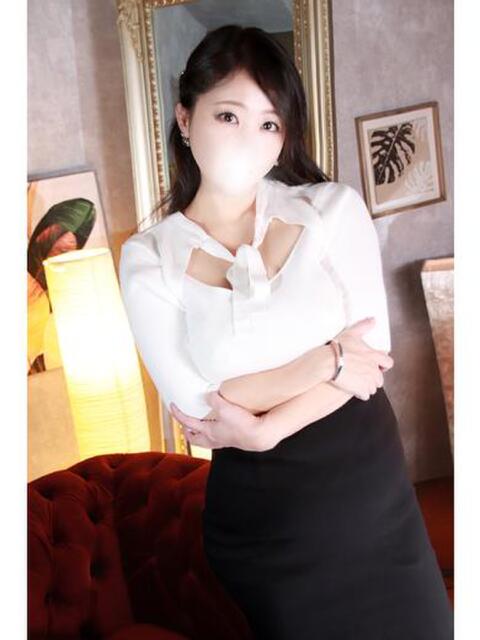 中島 鶯谷人妻城（人妻路上待ち合わせデリヘル）