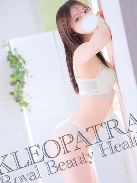 もも★白桃のような自慢のお尻 Royal Beauty Health クレオパトラ（デリヘル）