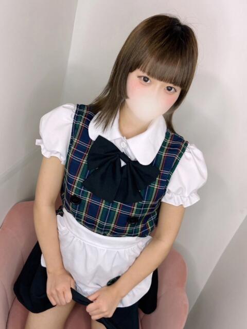 ひなみ とある風俗店♡やりすぎさーくる新宿大久保店♡で色んな無料オプションしてみました（デリヘル）