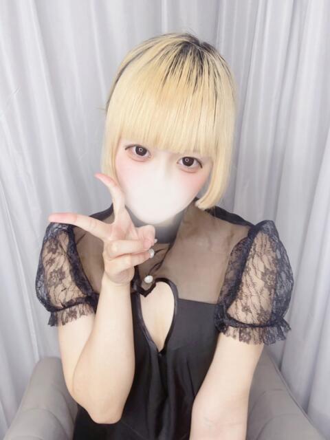 ひなみ とある風俗店♡やりすぎさーくる新宿大久保店♡で色んな無料オプションしてみました（デリヘル）