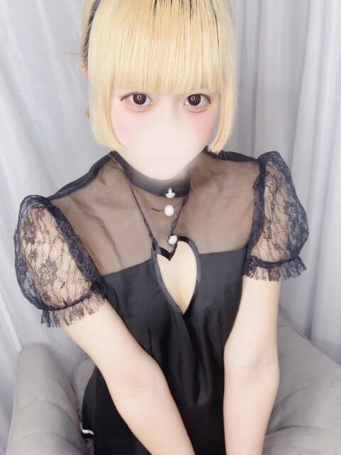 ひなみ とある風俗店♡やりすぎさーくる新宿大久保店♡で色んな無料オプションしてみました（デリヘル）