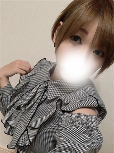 ふゆ とある風俗店♡やりすぎさーくる新宿大久保店♡で色んな無料オプションしてみました（デリヘル）