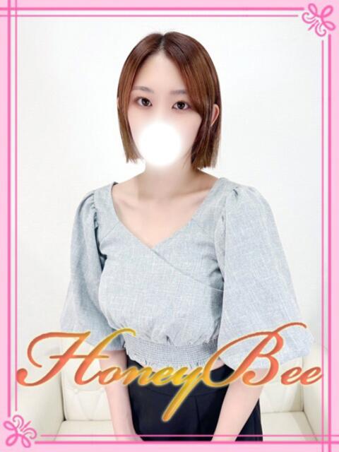 ふみ（ご奉仕型M×癒し系美少女 ハニービー（Honey Bee）（デリヘル）