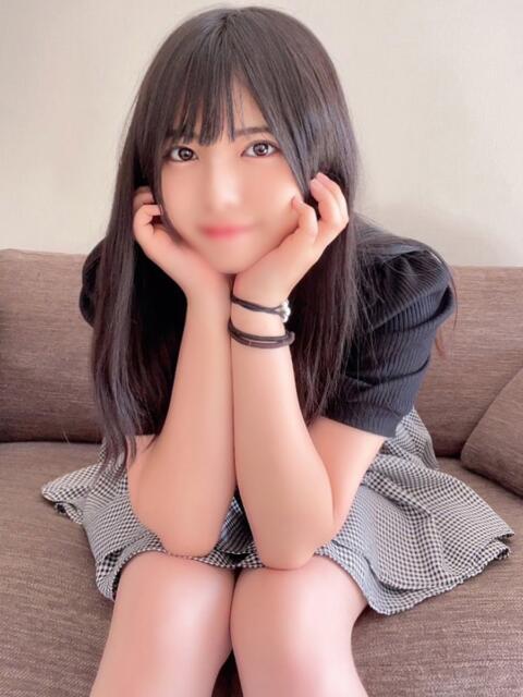 ベリー◆ロリカワ黒髪美少女 PLUMERIA（プルメリア）（デリヘル）