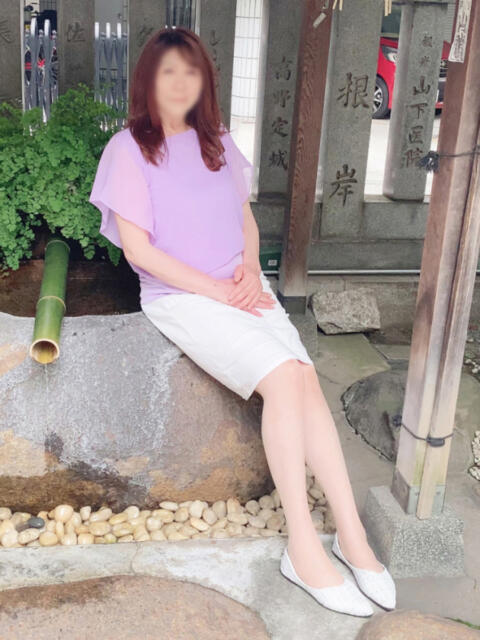 藤原 鶯うぐ（人妻系熟女デリヘル）